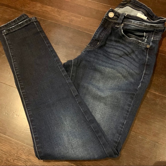 KanCan distressed blue jeans - Picture 4 of 4